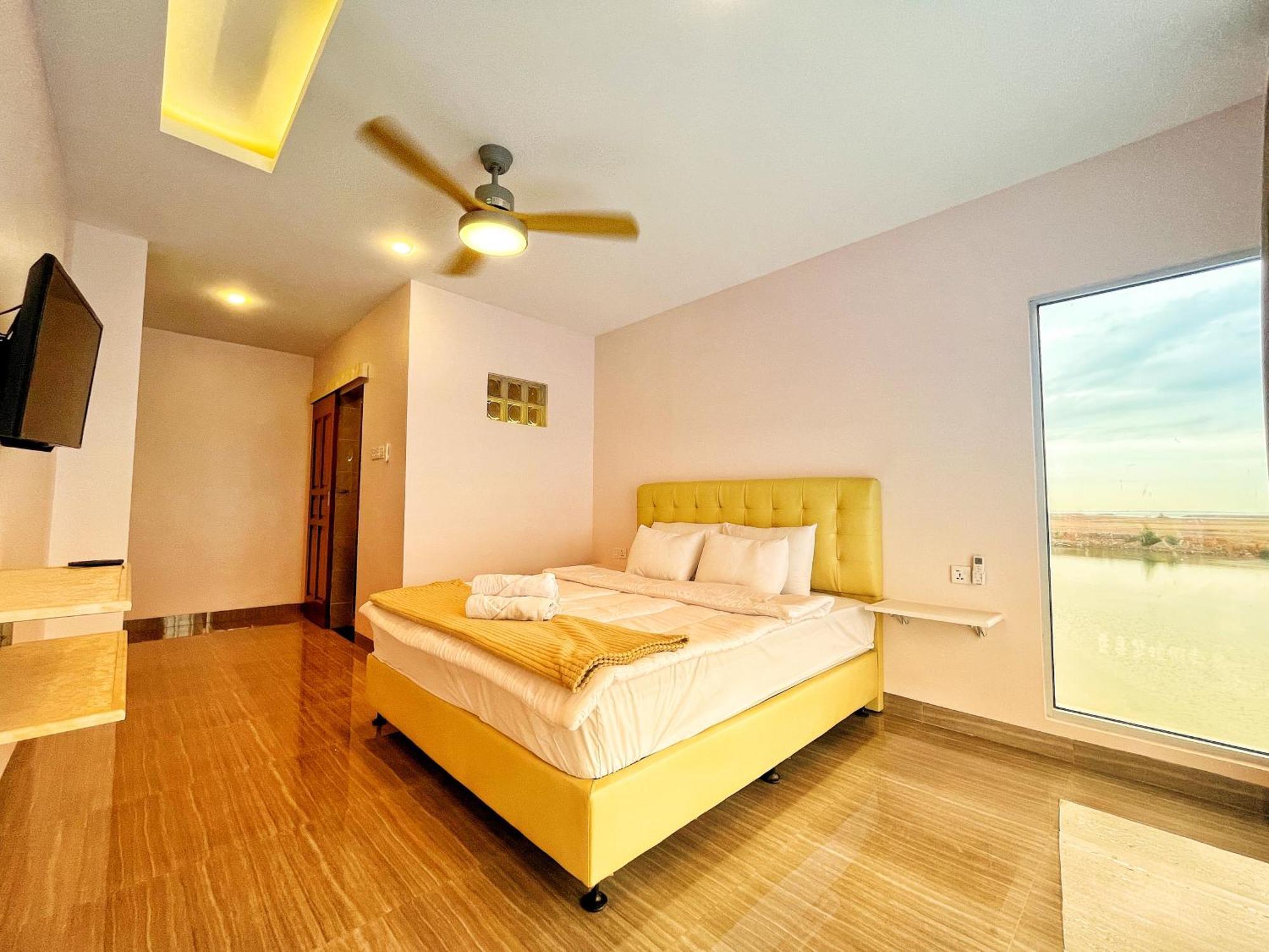 Canoe And Fishing , Free Pickup Batam Quarto foto